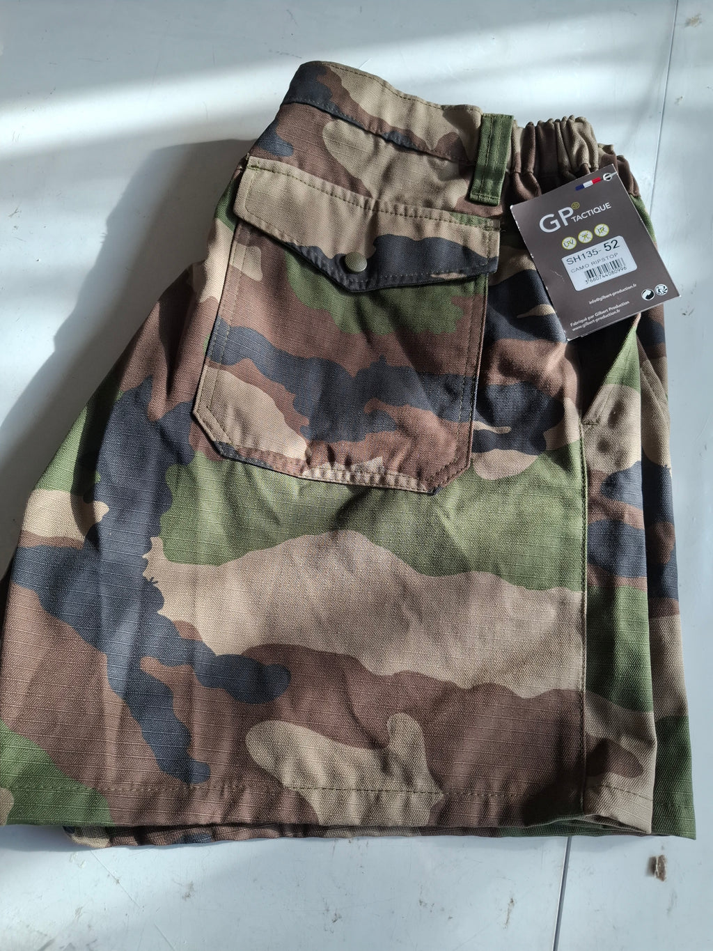 Short camo