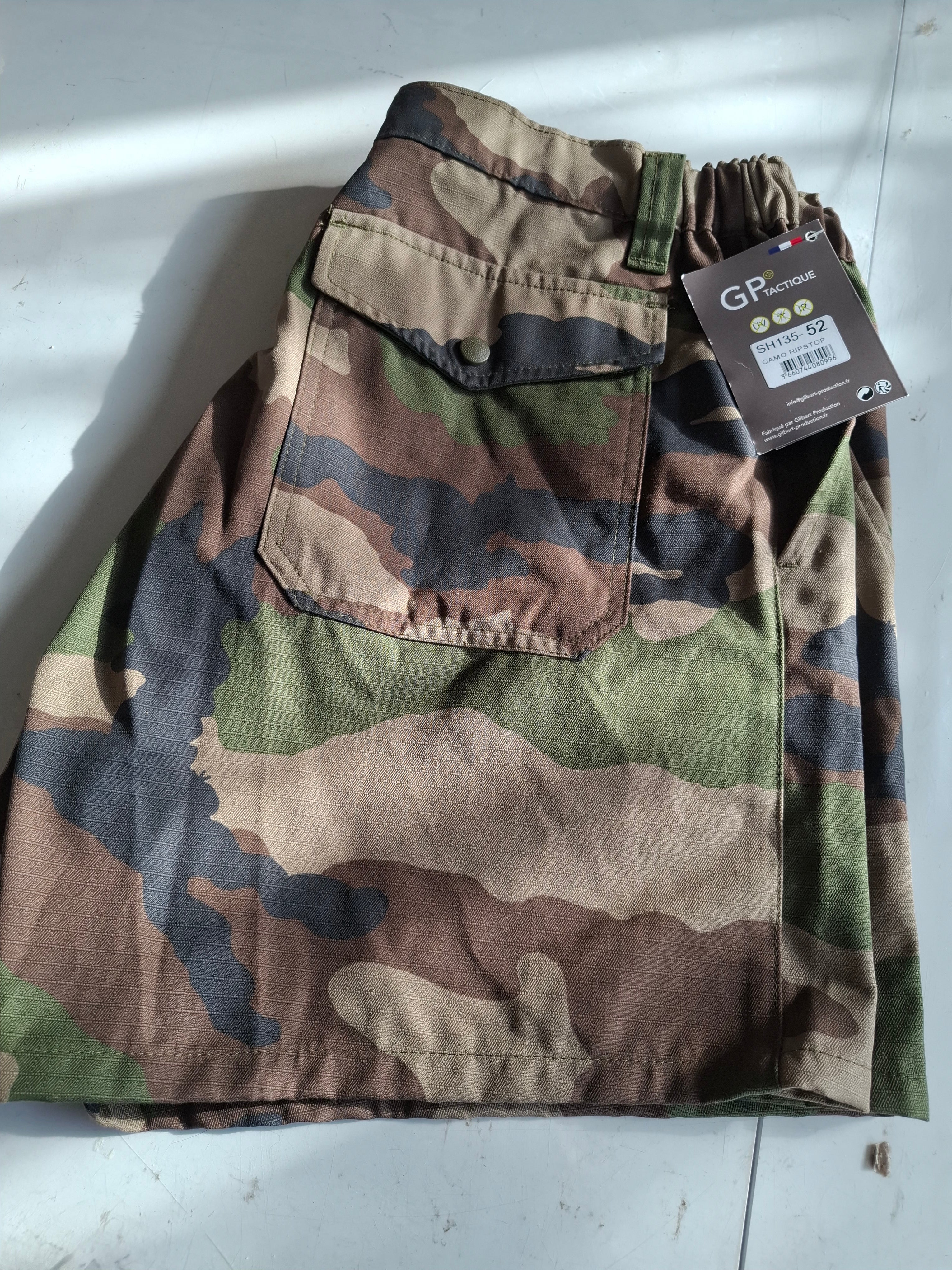 Short camo