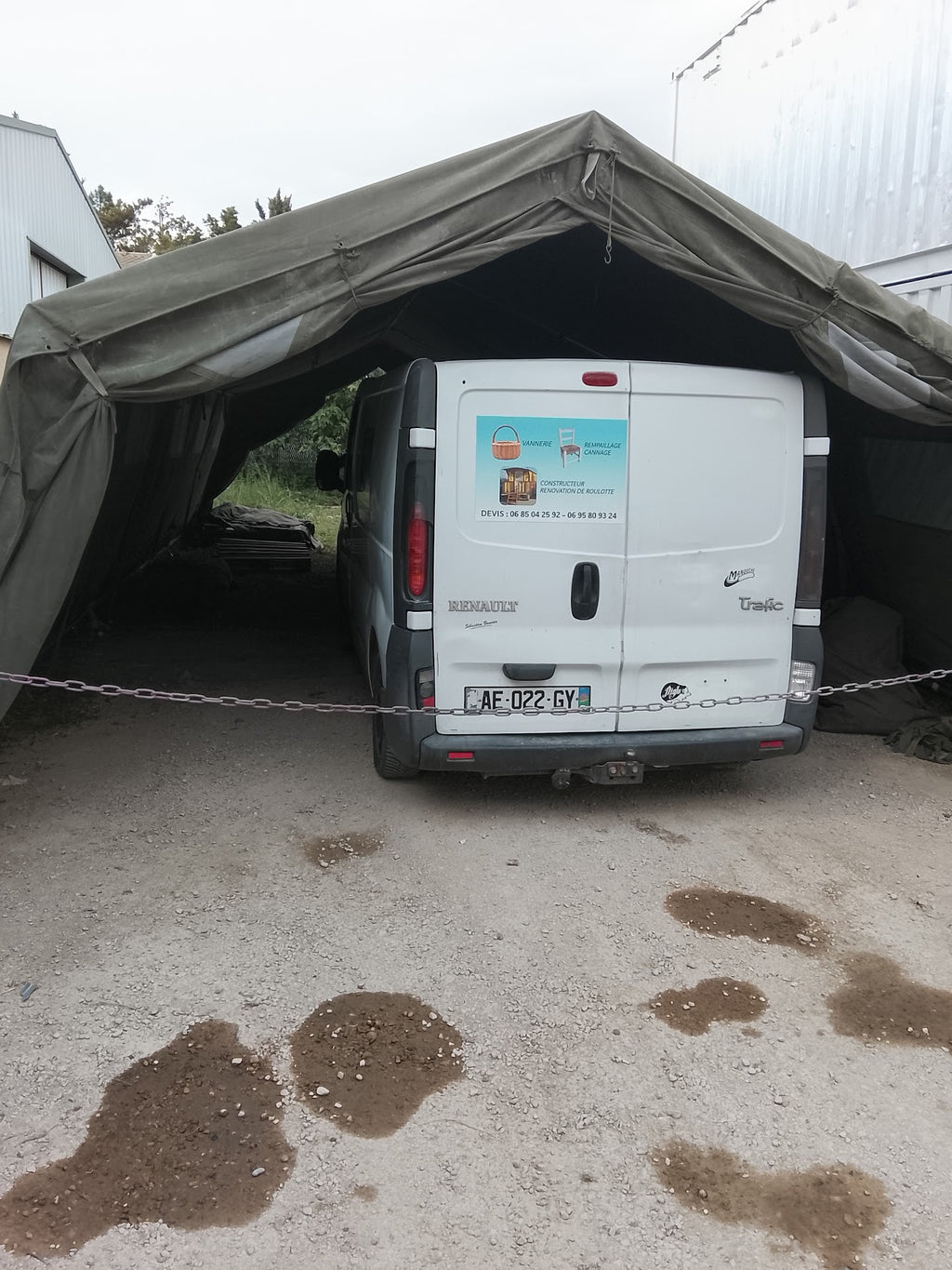 Tente militaire d'occasion 10M50x5M30